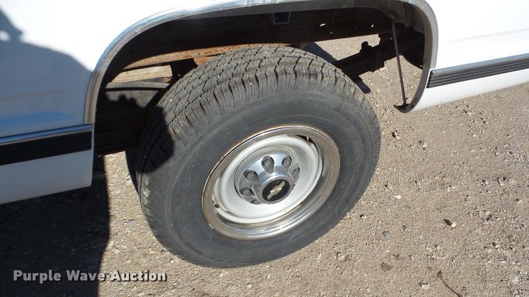 image for item DF9159 1995 Chevrolet 2500 Ext. Cab pickup truck