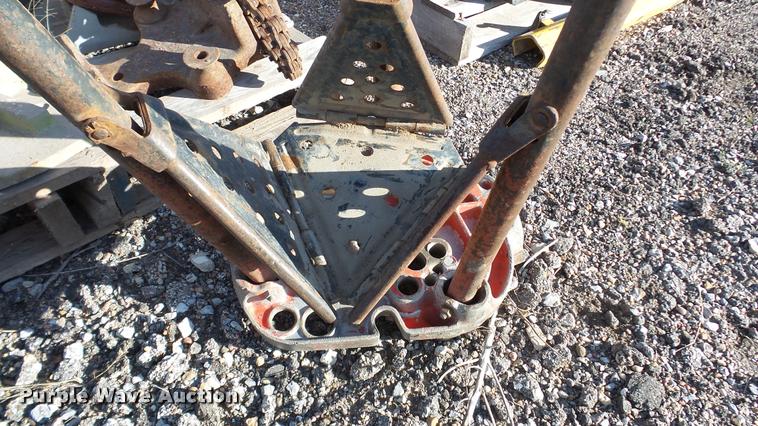 image for item DG9017 Ridgid pipe clamps and stands