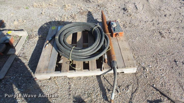 image for item DG9021 Ditch Witch Pierce Arrow boring tools