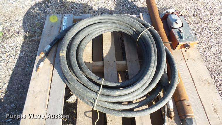 image for item DG9021 Ditch Witch Pierce Arrow boring tools