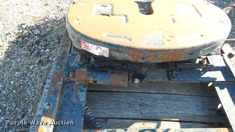 image for item DG9029 Fontaine air operated sliding fifth wheel plate