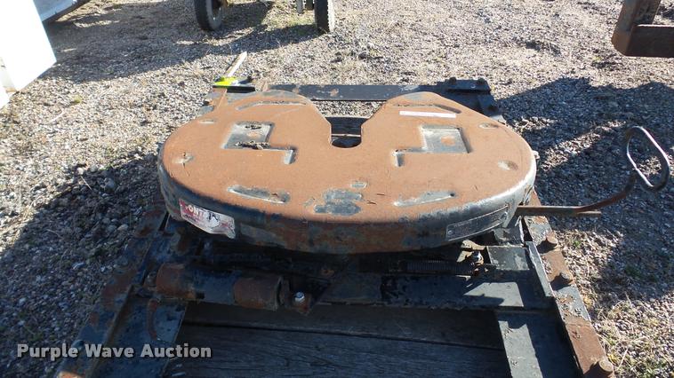 image for item DG9029 Fontaine air operated sliding fifth wheel plate