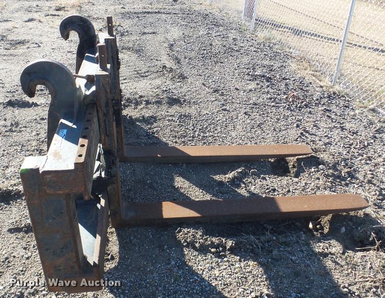 image for item DG9030 Loader forks