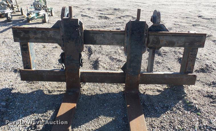 image for item DG9030 Loader forks