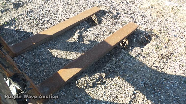 image for item DG9030 Loader forks