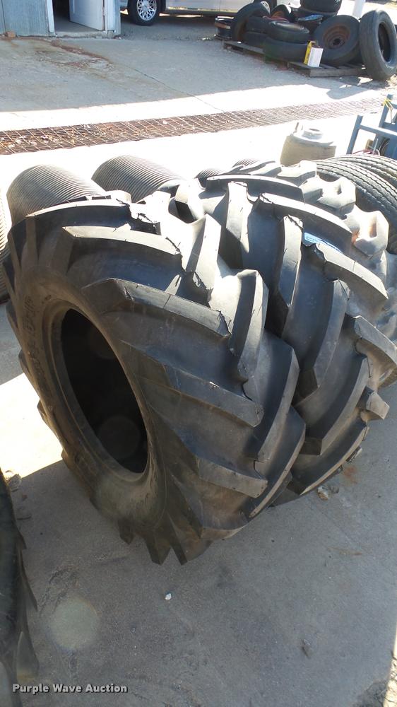 image for item DG9039 (3) tires