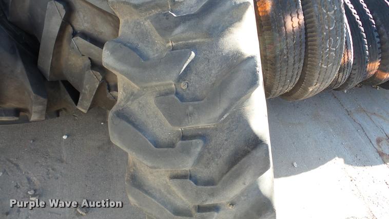 image for item DG9039 (3) tires