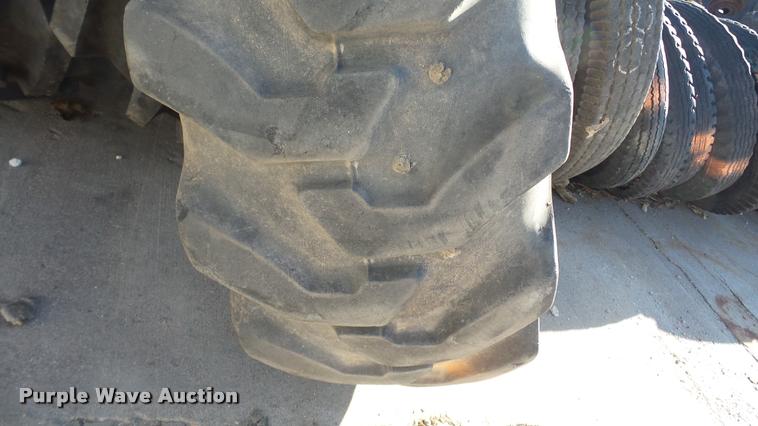 image for item DG9039 (3) tires