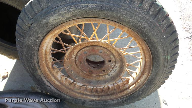 image for item DG9040 (8) tires