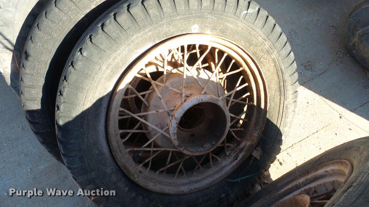 image for item DG9040 (8) tires