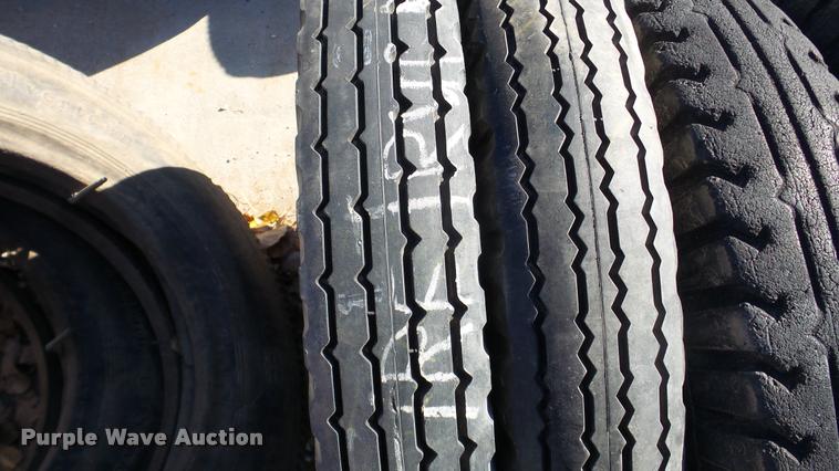 image for item DG9040 (8) tires