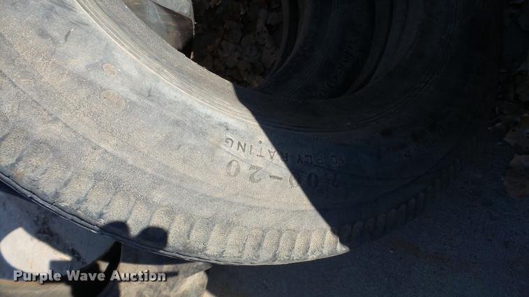 image for item DG9040 (8) tires
