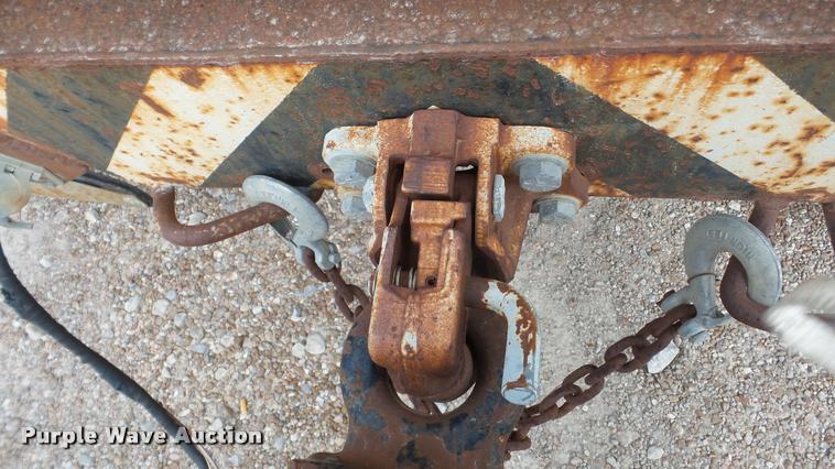 image for item DG9133 1988 Ford LN7000 flatbed truck