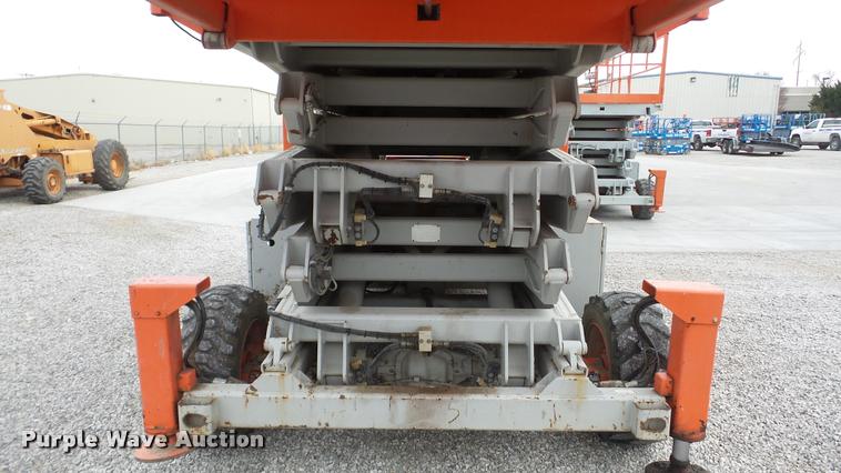 image for item DG9136 1998 Skyjack SJ9250 scissor lift