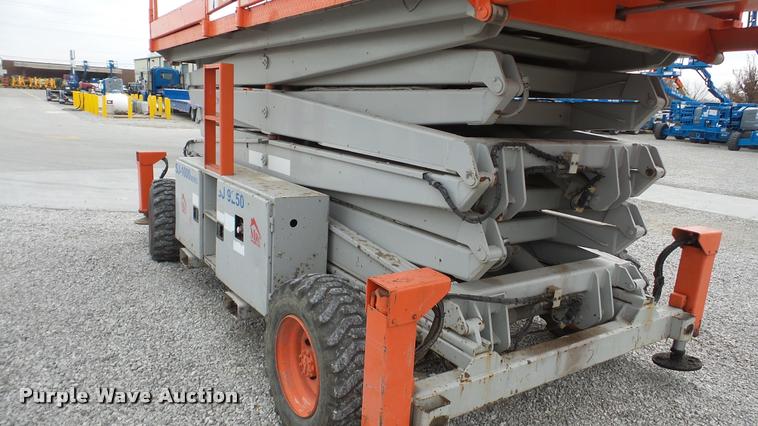 image for item DG9136 1998 Skyjack SJ9250 scissor lift