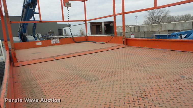image for item DG9136 1998 Skyjack SJ9250 scissor lift