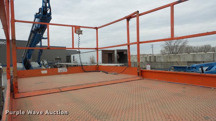 image for item DG9136 1998 Skyjack SJ9250 scissor lift