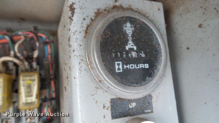 image for item DG9136 1998 Skyjack SJ9250 scissor lift