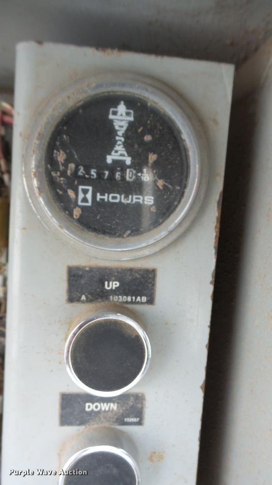 image for item DG9137 2000 Skyjack SJ9250 scissor lift