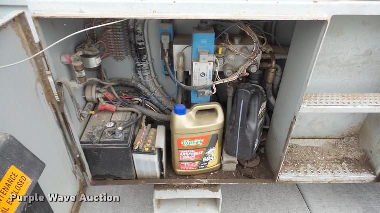 image for item DG9137 2000 Skyjack SJ9250 scissor lift