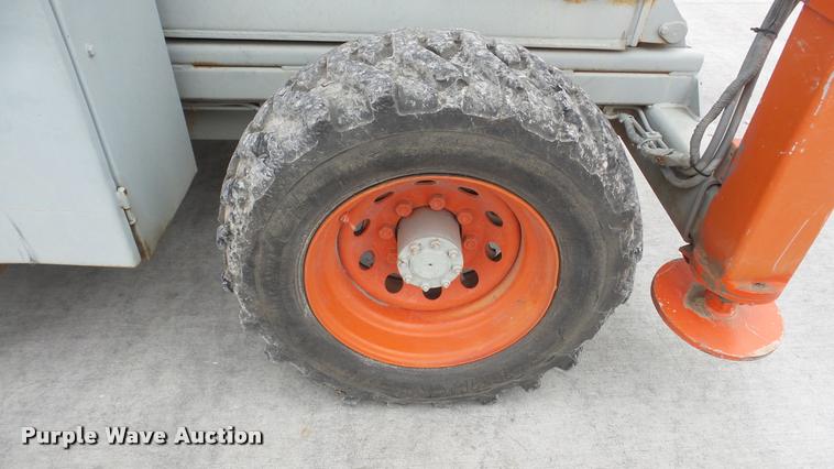 image for item DG9137 2000 Skyjack SJ9250 scissor lift