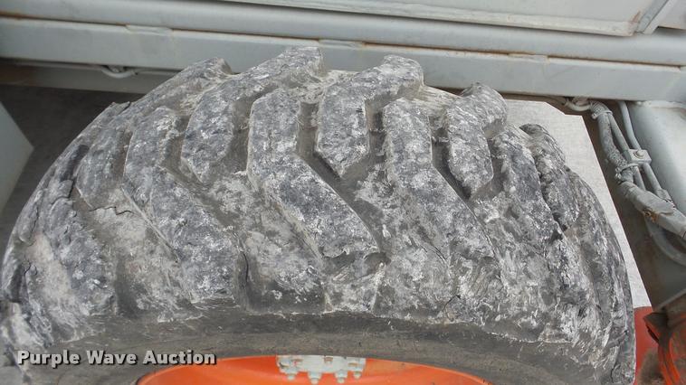 image for item DG9137 2000 Skyjack SJ9250 scissor lift