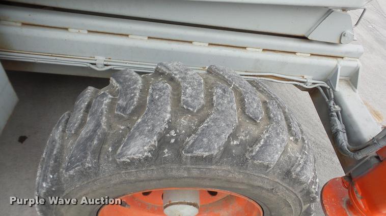 image for item DG9137 2000 Skyjack SJ9250 scissor lift