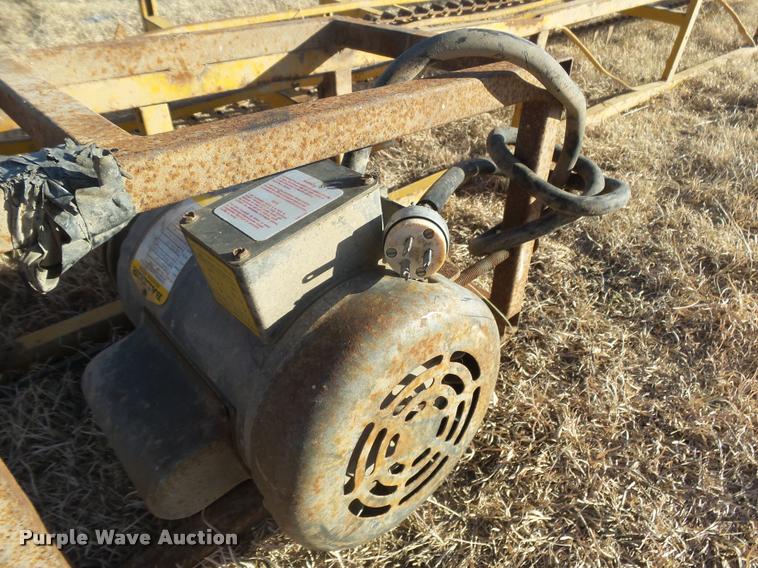 image for item DI9515 Hay bale elevator