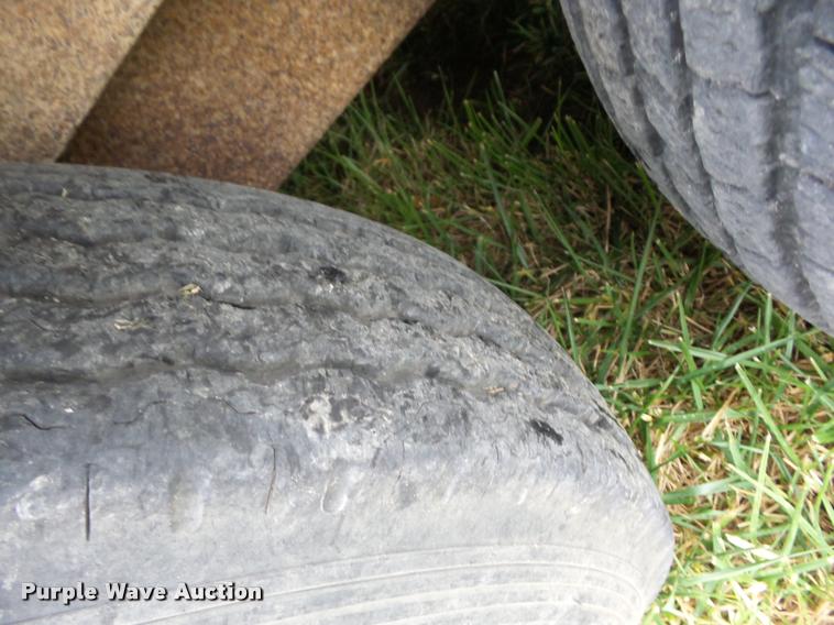 image for item I1821 2003 Haul Mark G824T-102 enclosed cargo trailer