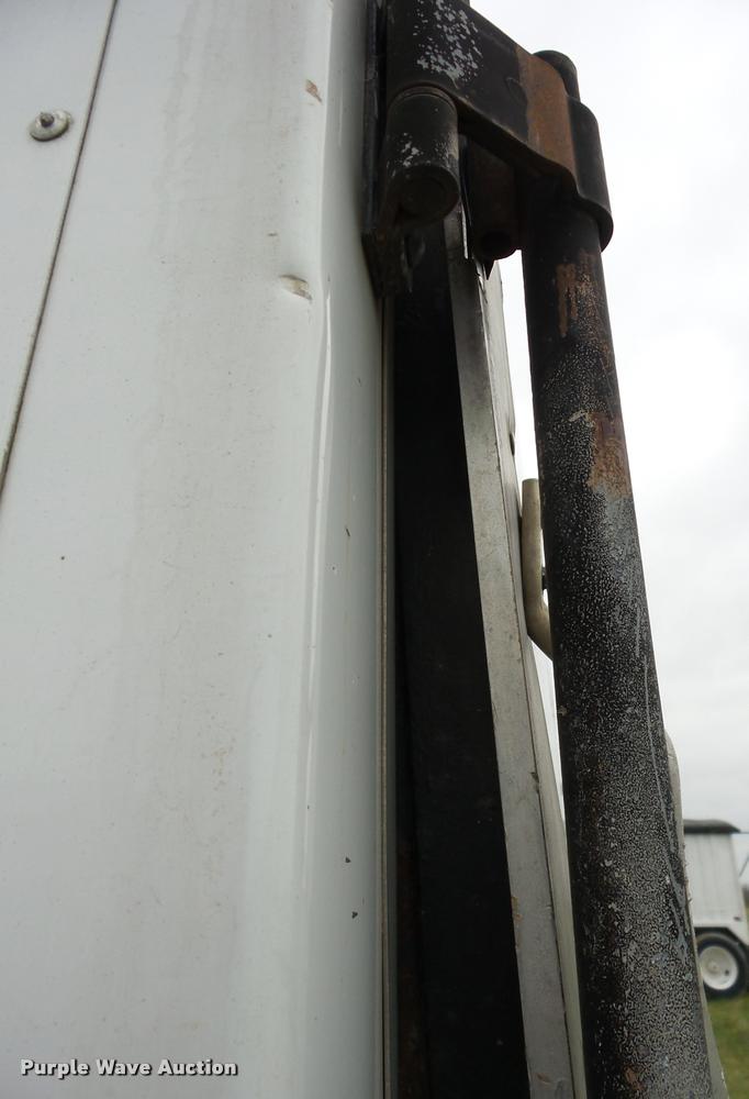 image for item I1821 2003 Haul Mark G824T-102 enclosed cargo trailer