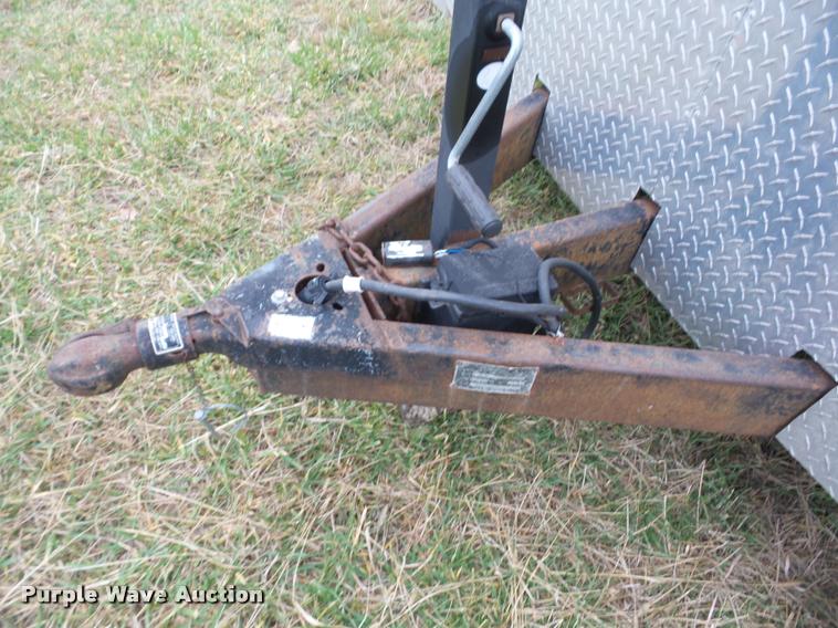 image for item I1821 2003 Haul Mark G824T-102 enclosed cargo trailer