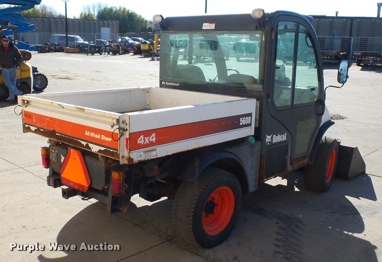 image for item J1613 2006 Bobcat Toolcat 5600 utility work machine