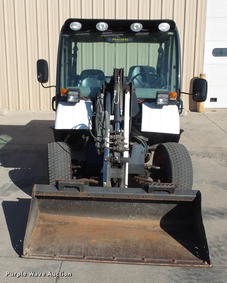 image for item J1613 2006 Bobcat Toolcat 5600 utility work machine