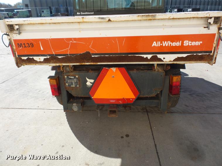 image for item J1613 2006 Bobcat Toolcat 5600 utility work machine