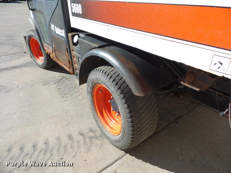 image for item J1613 2006 Bobcat Toolcat 5600 utility work machine