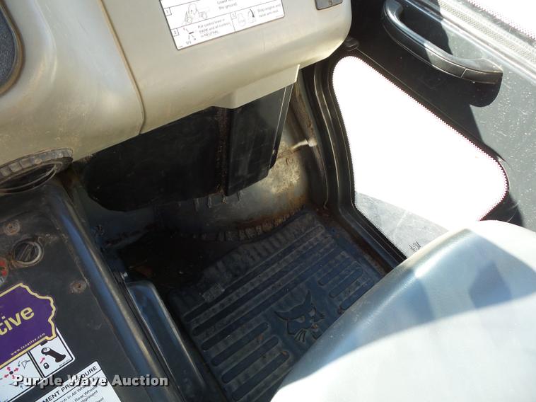 image for item J1613 2006 Bobcat Toolcat 5600 utility work machine