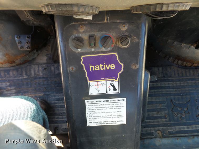 image for item J1613 2006 Bobcat Toolcat 5600 utility work machine