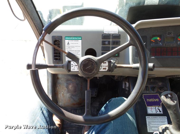 image for item J1613 2006 Bobcat Toolcat 5600 utility work machine