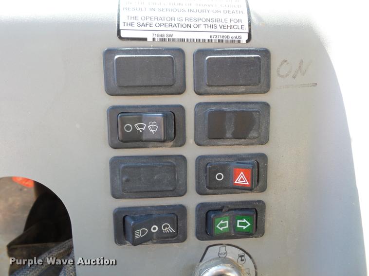 image for item J1613 2006 Bobcat Toolcat 5600 utility work machine