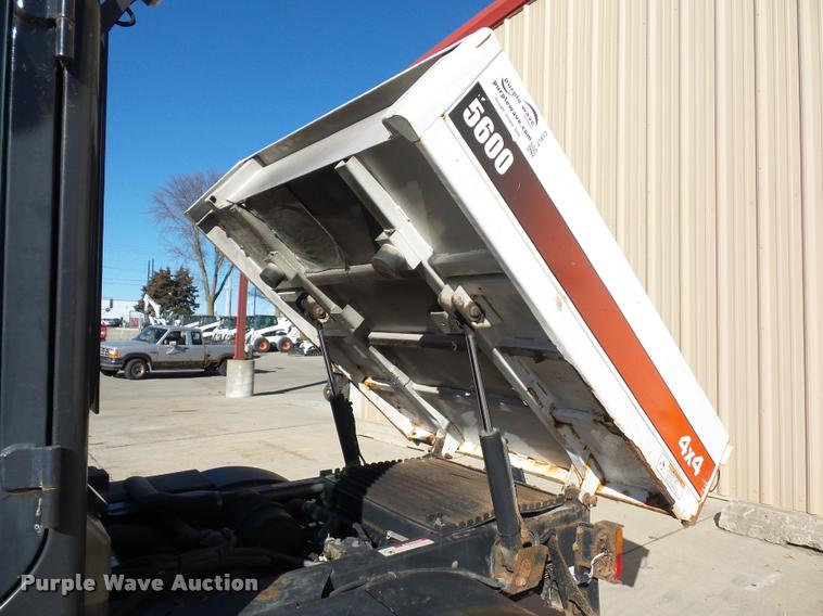 image for item J1613 2006 Bobcat Toolcat 5600 utility work machine