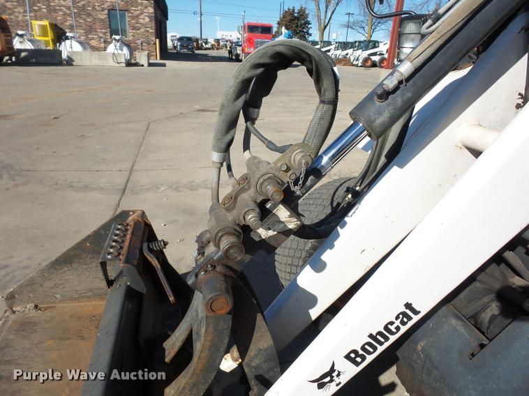 image for item J1613 2006 Bobcat Toolcat 5600 utility work machine