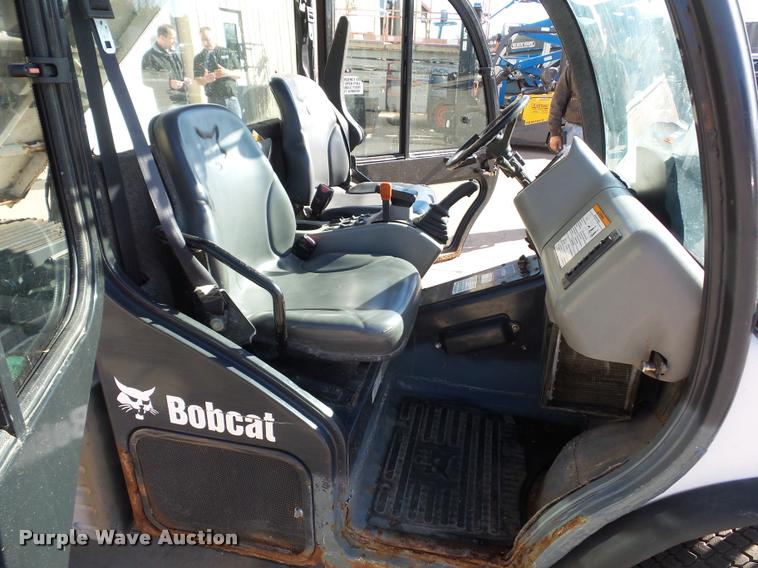 image for item J1613 2006 Bobcat Toolcat 5600 utility work machine