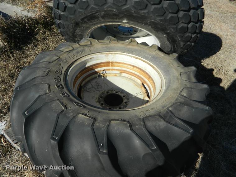 image for item J5014 (2) tires and wheels