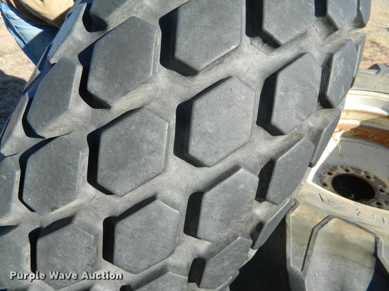 image for item J5014 (2) tires and wheels