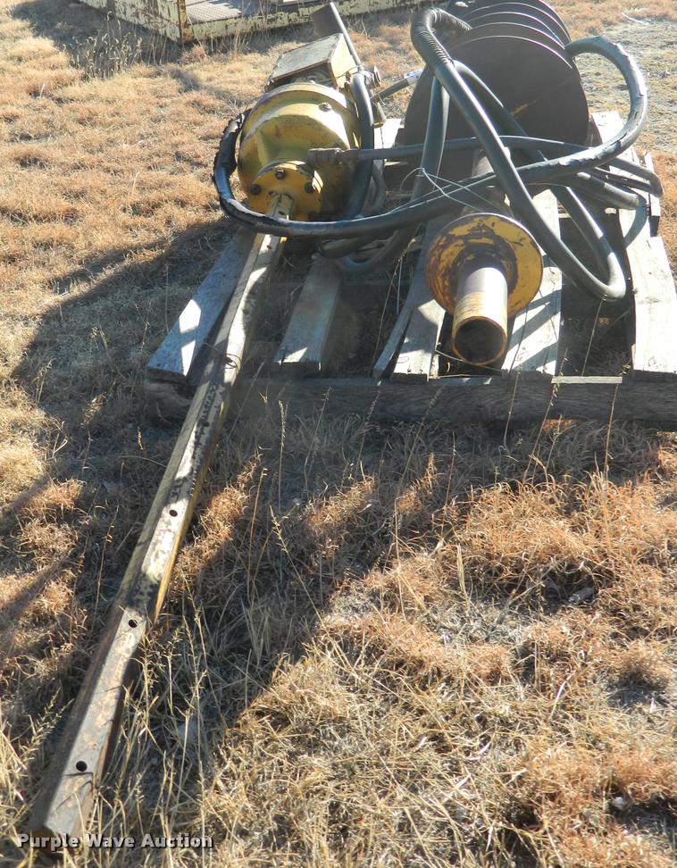 image for item J5016 Pole Cat auger