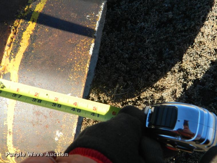 image for item J5018 Concrete mixer