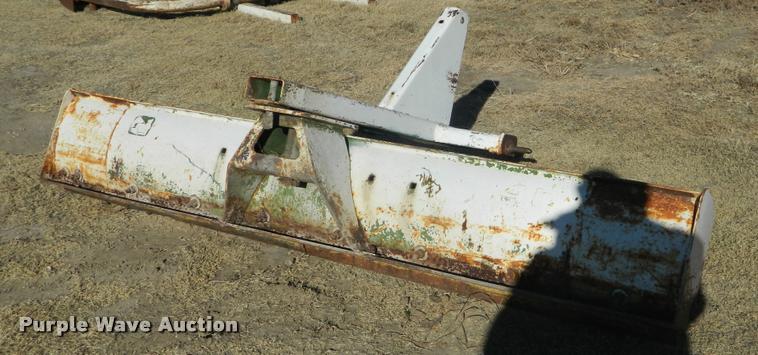 image for item J5020 Box blade