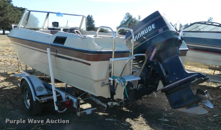 image for item J5050 1977 Larson fiberglass V-bottom boat