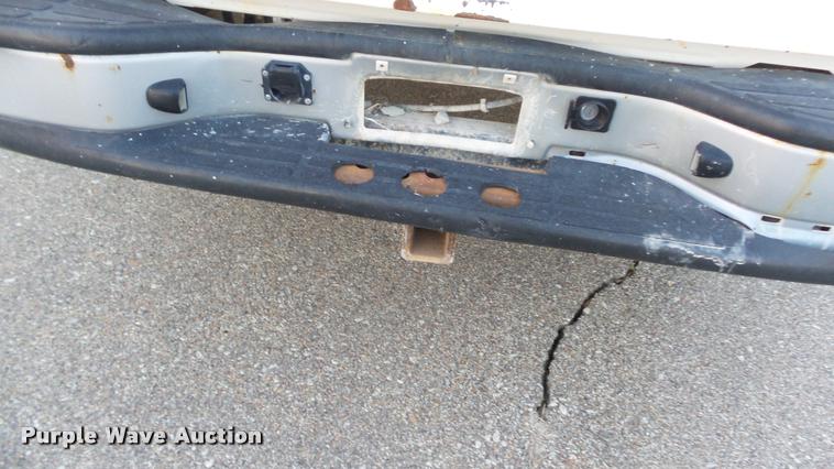 image for item J5714 2002 Chevrolet Silverado 1500 pickup truck