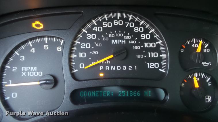 image for item J5715 2007 Chevrolet Silverado Classic 1500 pickup truck